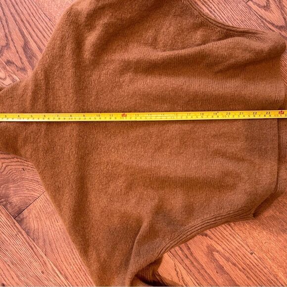 Vince Brown rust Cashmere wool Blend Raw Hem Turtleneck Sweater cropped - Picture 5 of 7